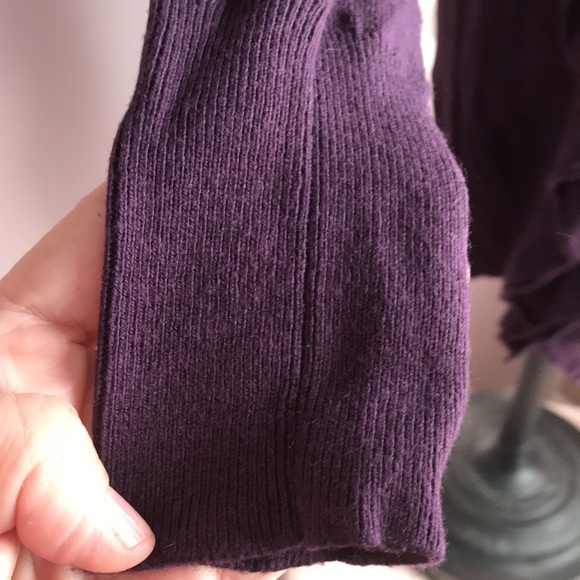Purple button up Ladies sweater no tag but I would say medium/large - Picture 4 of 6